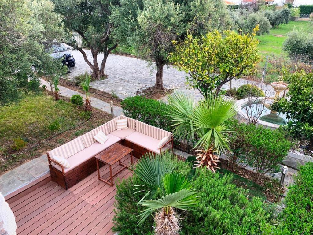 Villa Laskari Sea View Неа Мудания Екстериор снимка